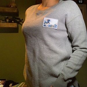 Sweatshirt